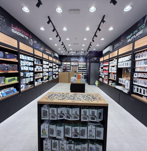 Star Pixel Umm Al Seneem